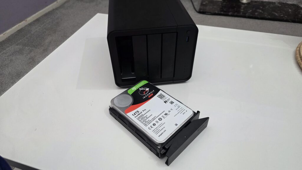 TerraMaster F4-425 NAS Storage Review 9 TerraMAster F4-425 NAS with Seagate hard drive in