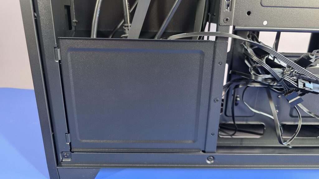 Antec Flux M Case Review - Small Yet Spacious 21 Antec Flux M MATX Case 20 Copy