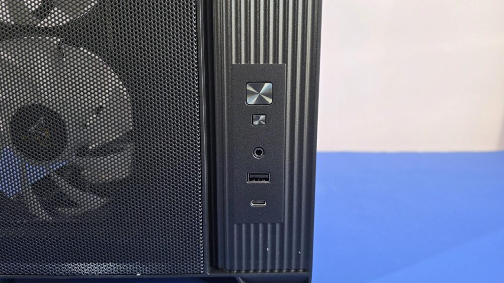 Antec Flux M Case Review - Small Yet Spacious 3 Antec Flux M MATX Case 4 Copy