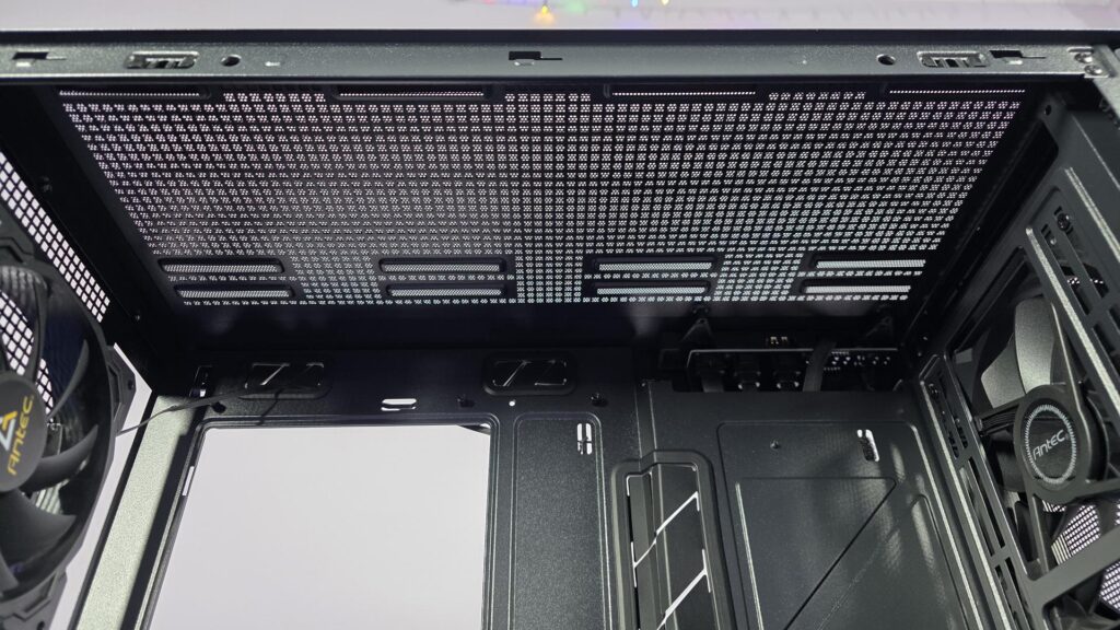 Antec P30 AIR PC Case Review - Budget Friendly Mid-Tower Goodness 21 Antec P30 Case 16