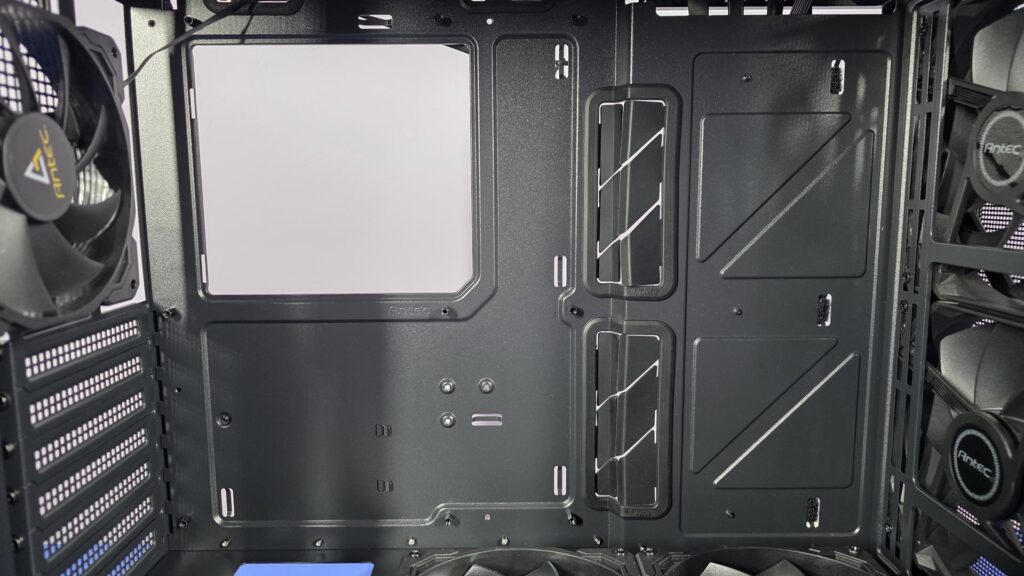 Antec P30 AIR PC Case Review - Budget Friendly Mid-Tower Goodness 17 Antec P30 Case 17