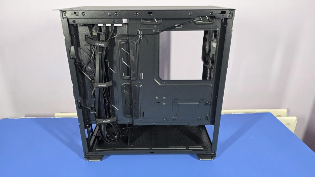 Antec P30 AIR PC Case Review - Budget Friendly Mid-Tower Goodness 22 Antec P30 Case 19