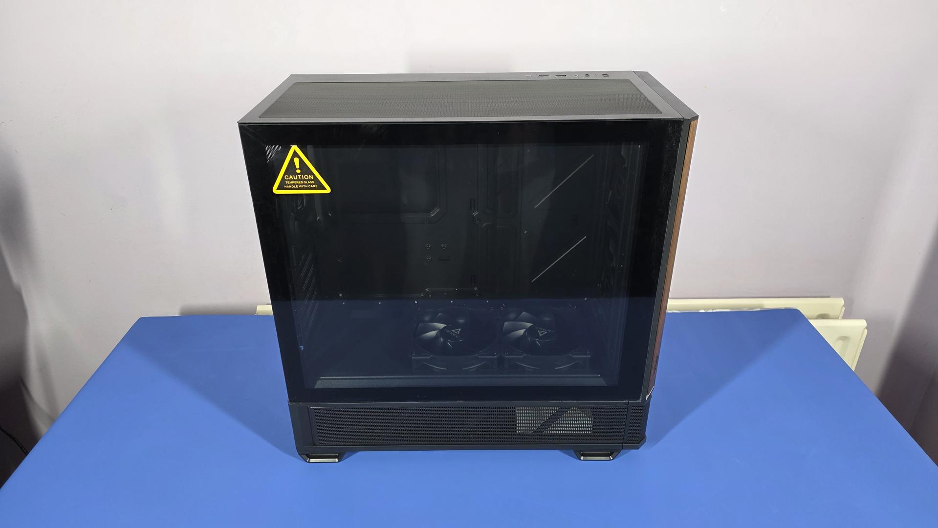 Antec-P30-Case-4.jpg