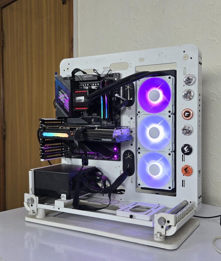 ARCTIC P12/P14 Pro Reverse ARGB White Fans: Power Horse 16 Arctic P12 Pro Reverse ARGB RGB 1