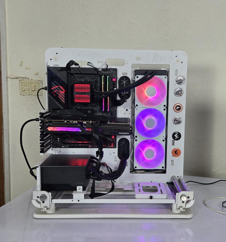ARCTIC P12/P14 Pro Reverse ARGB White Fans: Power Horse 17 Arctic P12 Pro Reverse ARGB RGB 2