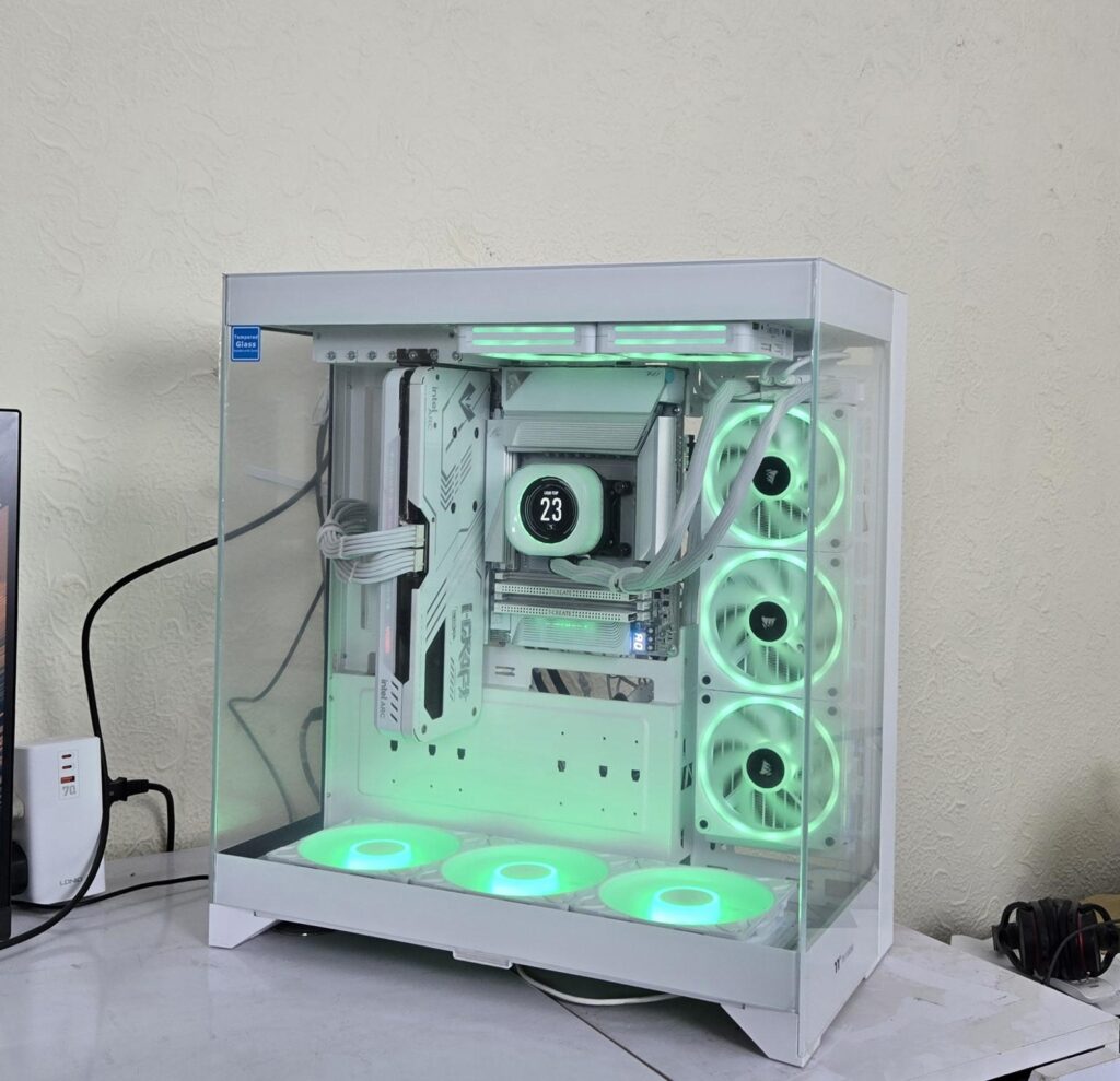ARCTIC P12/P14 Pro Reverse ARGB White Fans: Power Horse 26 Arctic P14 Pro Reverse ARGB RGB 9