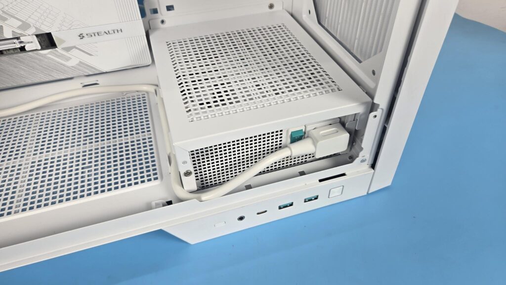 DeepCool CL6600 White Installation 3