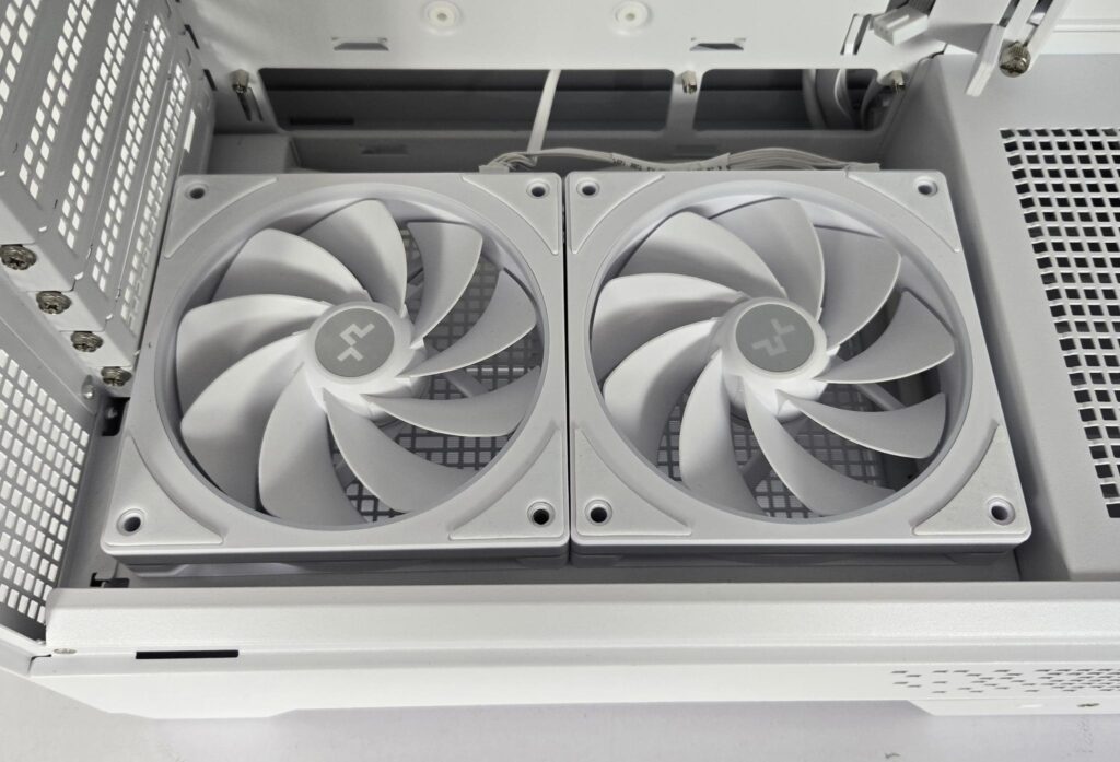 DeepCool CL6600 White Side View 4