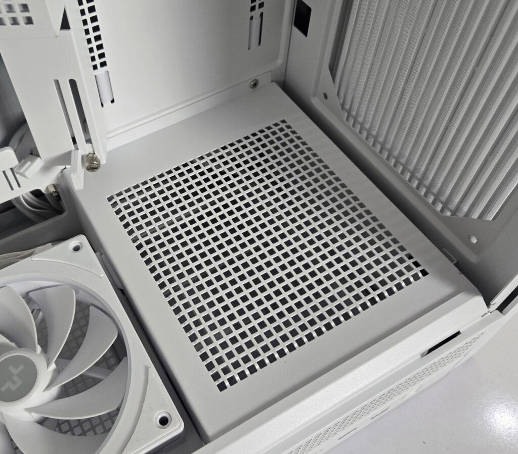 DeepCool CL6600 White Side View 5