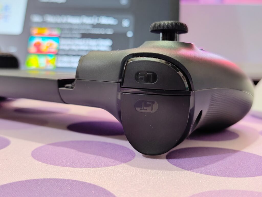 EasySMX M15 Bluetooth mobile controller review: comfort, precision, and gaming anywhere 7 EasySMX M15 Mobile Gaming Controller 14
