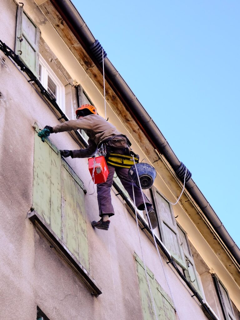 The Role of Technology in Successful Roofing Companies 1 architecture 3258262 1280