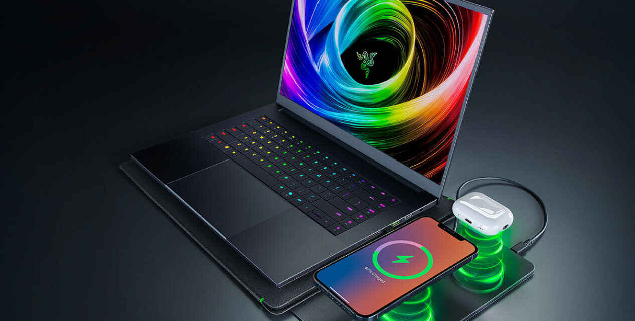 Razer brings a smart laptop sleeve with wireless charging