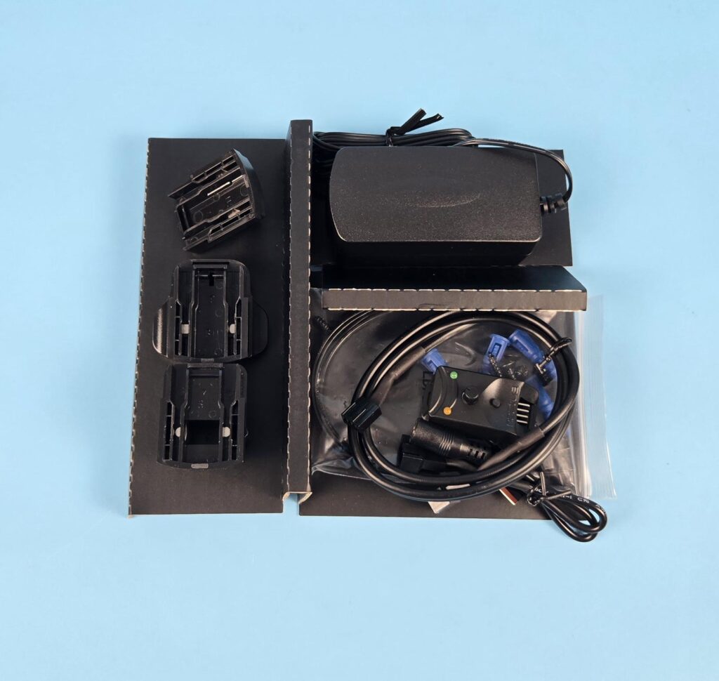 Noctua HOME NV-FS1 and NV-FS2 Review 6 Noctua NV FS1 Accessory Box
