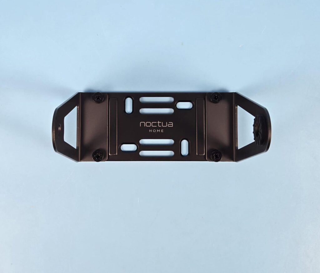 Noctua HOME NV-FS1 and NV-FS2 Review 31 Noctua NV FS1 Base View 2