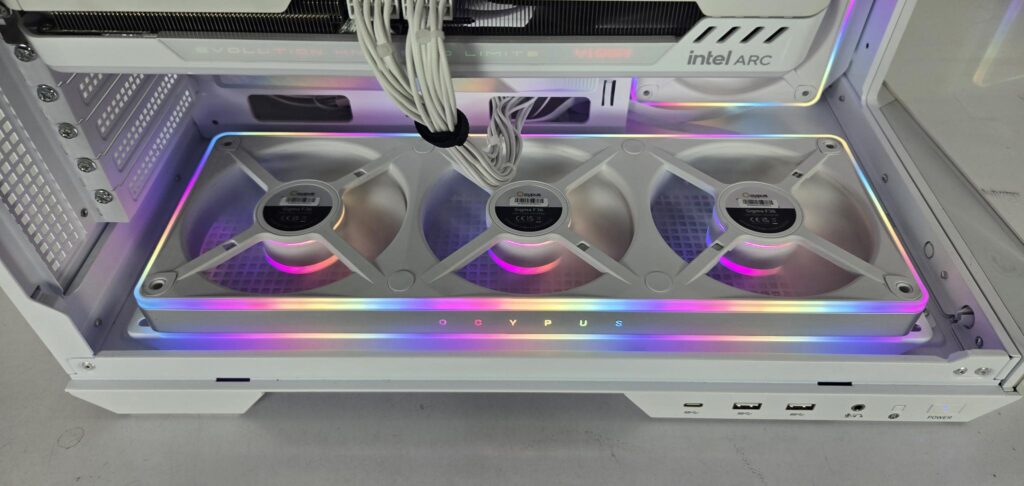 Ocypus Sigma F36 ARGB WH RGB 9