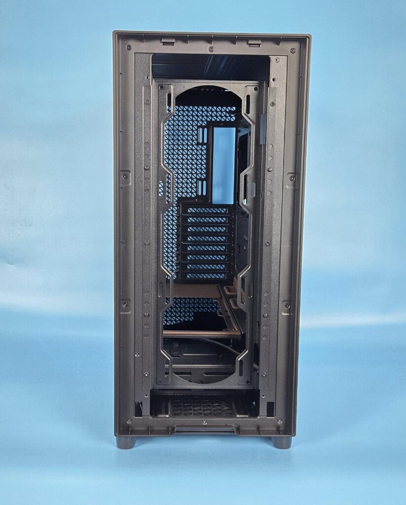 Antec Flux Pro Noctua Edition: A Must Have 20 Antec Flux Pro Noctua Edition Front View 3