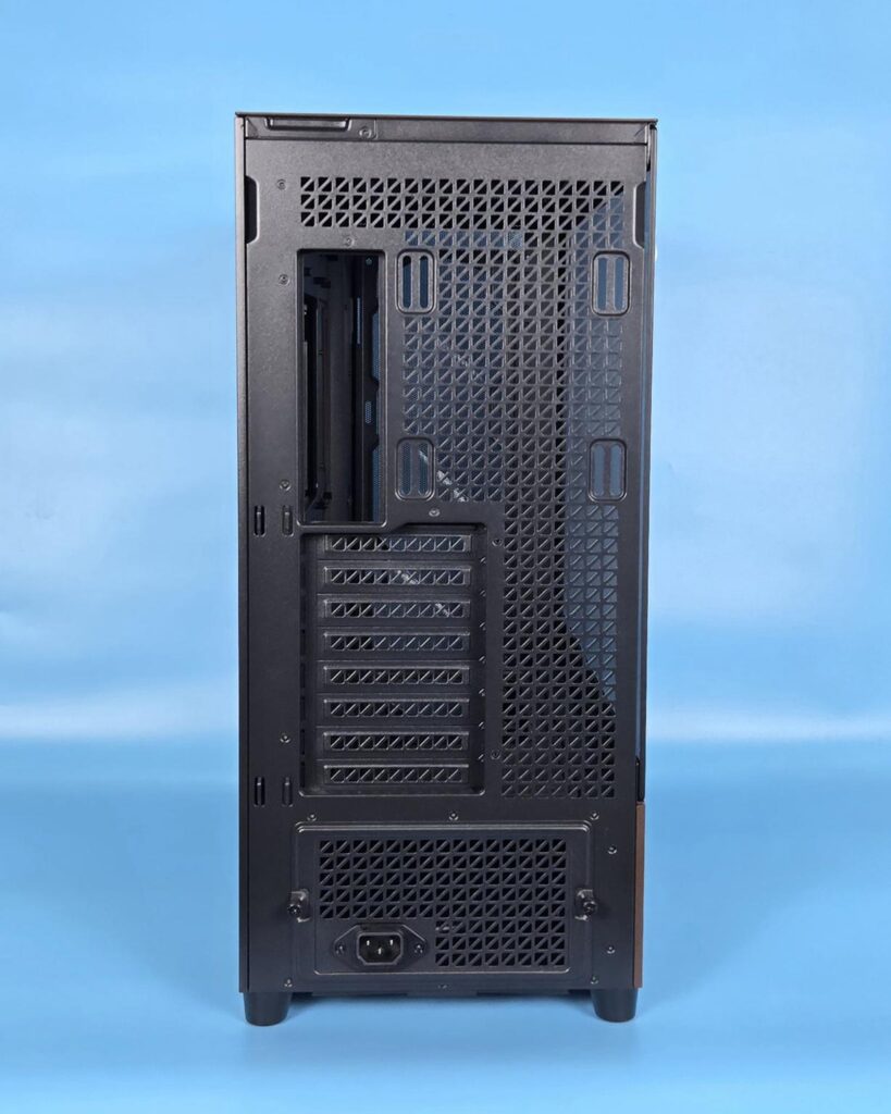 Antec Flux Pro Noctua Edition: A Must Have 30 Antec Flux Pro Noctua Edition Rear View 1