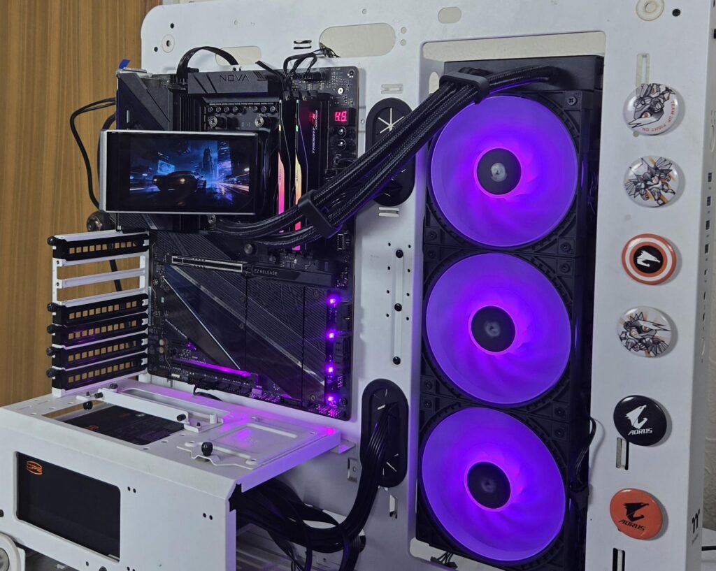 DeepCool LT360 Vision ARGB Review: Large Screen with Silent Cooling 34 DeepCool LT360 Vision ARGB RGB 4