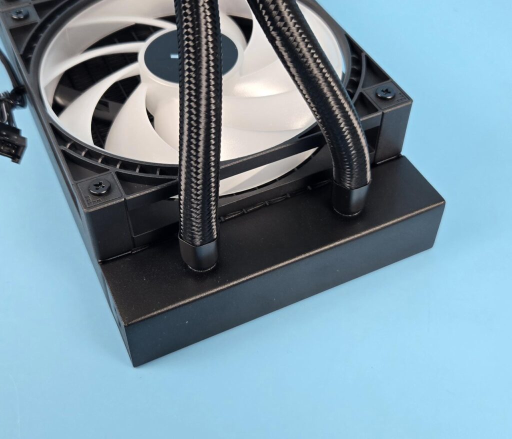 DeepCool LT360 Vision ARGB Review: Large Screen with Silent Cooling 8 DeepCool LT360 Vision ARGB Radiator 4