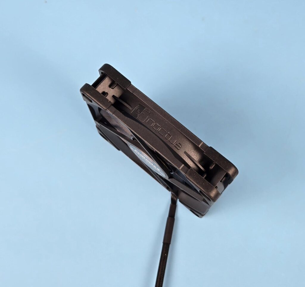Noctua NF A12x25 PWM G2 chromax.black Side View 1