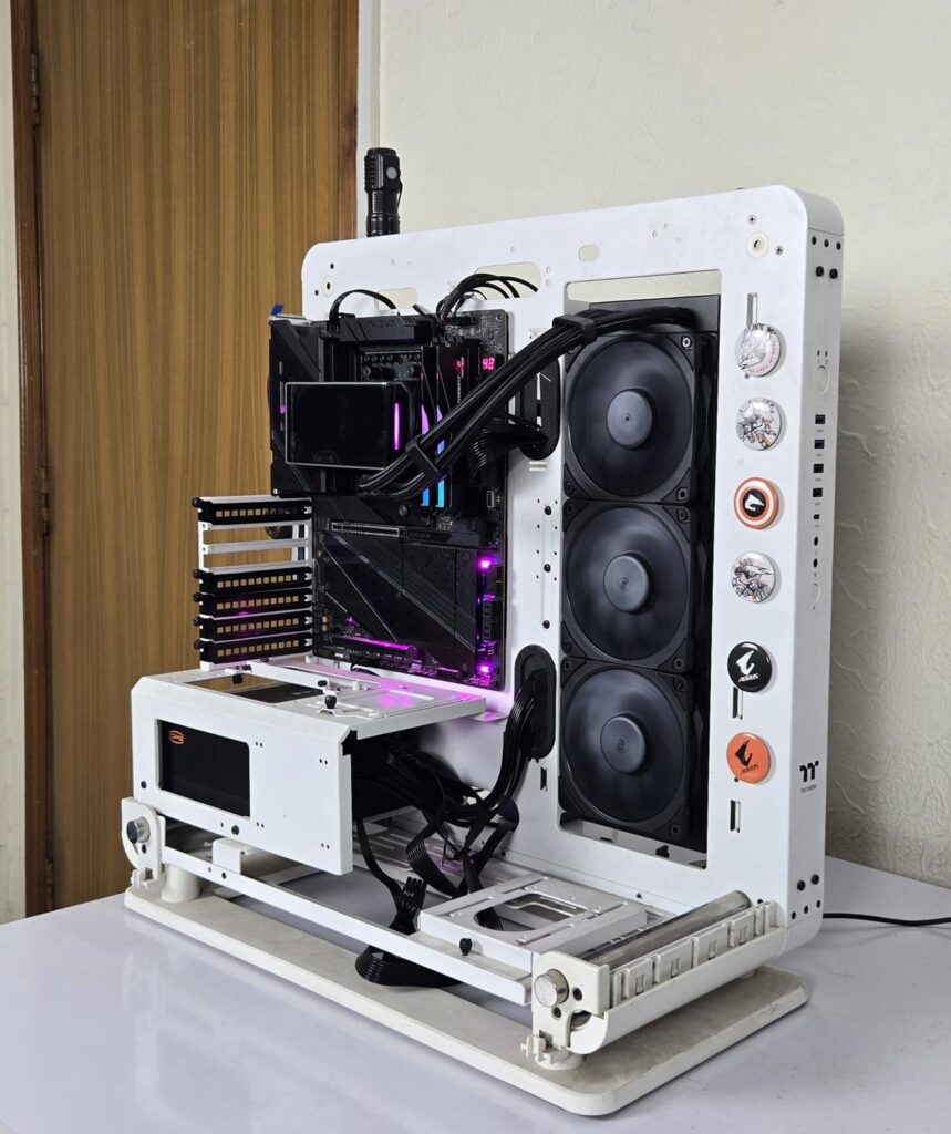 Noctua NF A12x25 PWM G2 chromax.black Test Build