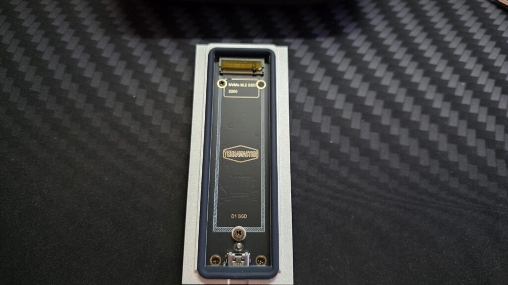 TERRAMASTER D1 SSD ENCLOSURE 10