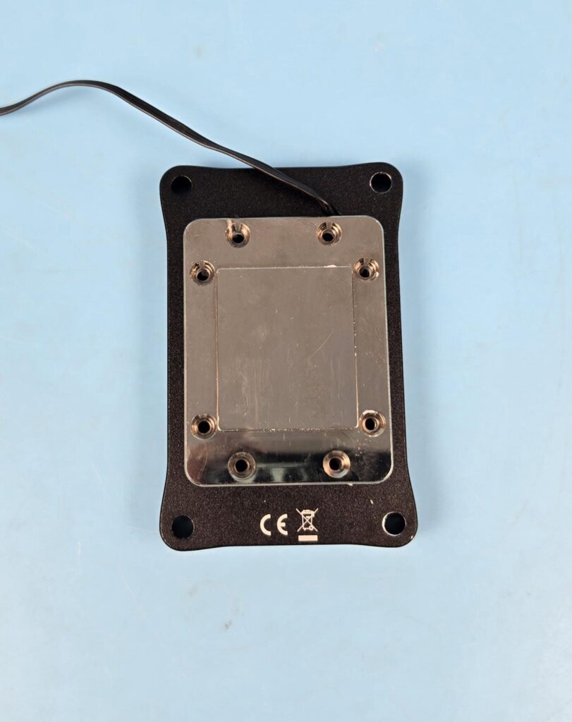 Thermal Grizzly Mycro Pro AM5 RGB Water Block Review: An Excellent Performer 12 Thermal Grizzly Mycro Pro RGB AM5 Block Opened 1