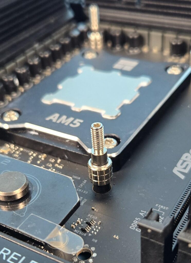 Thermal Grizzly Mycro Pro AM5 RGB Water Block Review: An Excellent Performer 24 Thermal Grizzly Mycro Pro RGB AM5 Installation 2