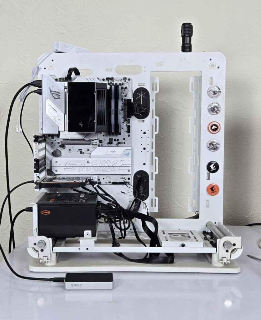 ORICO X50 Pro Thunderbolt80G Enclosure Review 26 Testing the Orico X50