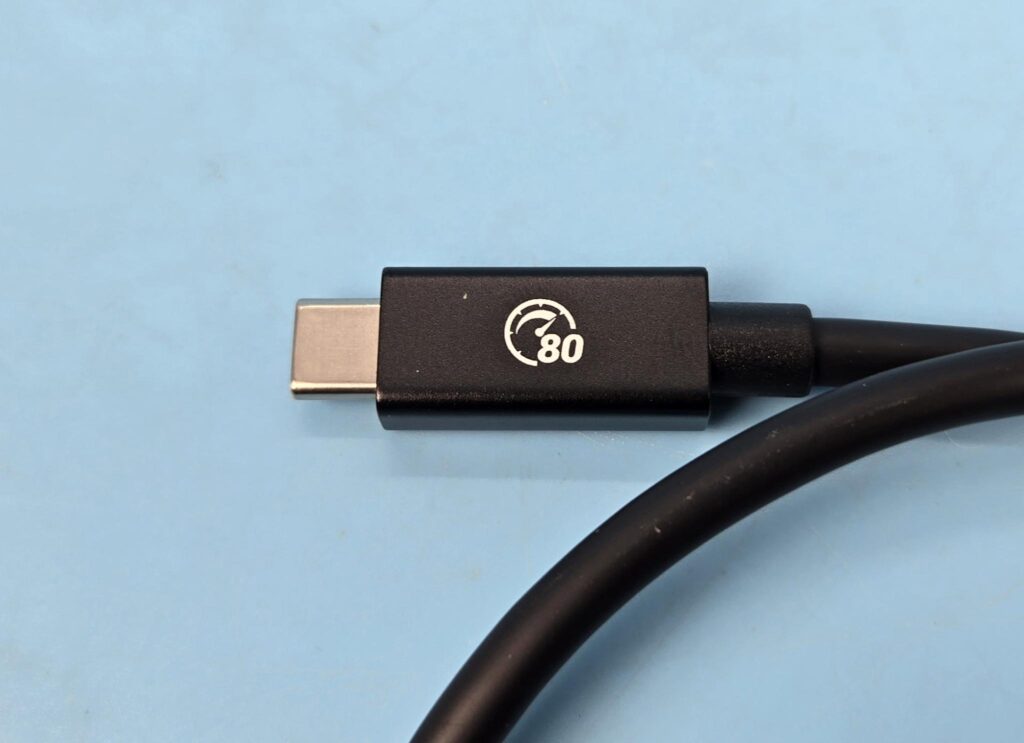 ORICO X50 Pro Thunderbolt80G Enclosure Review 13 Orico X50 Pro Thunderbolt 5 Enclosure USB Cable 2