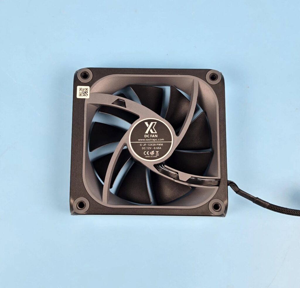 XASTRA Astra LZ360 ARGB Black Review: Nostalgic Pixel Display! 22 XASTRA Astra LZ360 ARGB Black Fan 2