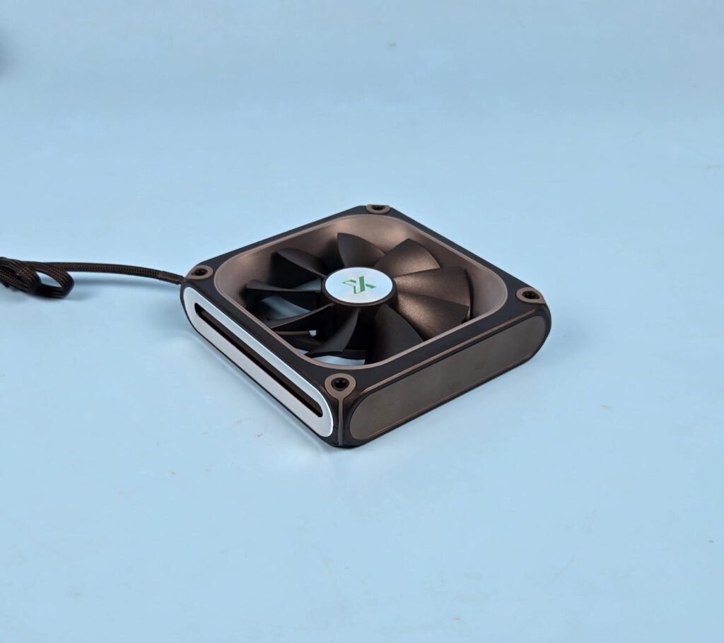 XASTRA Astra LZ360 ARGB Black Review: Nostalgic Pixel Display! 23 XASTRA Astra LZ360 ARGB Black Fan 3