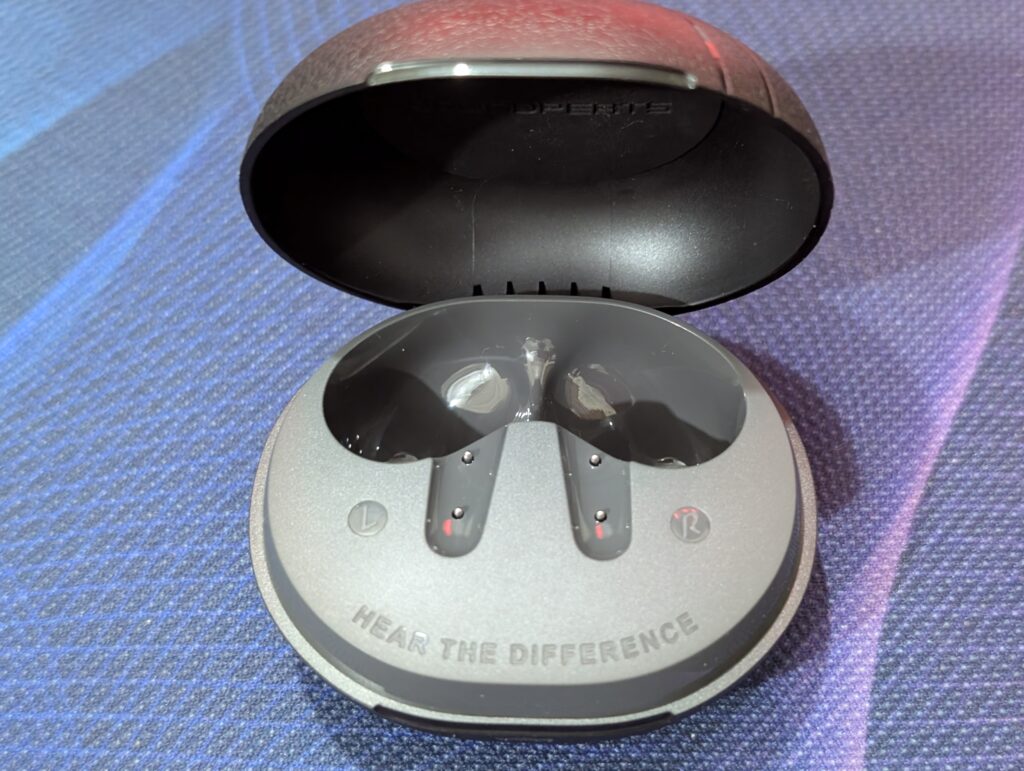 SOUNDPEATS C30 Review: Affordable Earbuds with LDAC, ANC, and 52-Hour Battery Life 4 SoundPEATS C30 Earbuds 27