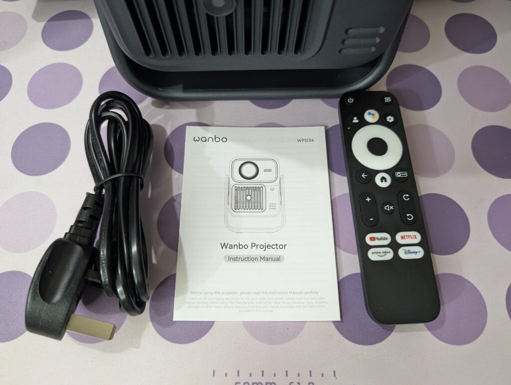Wanbo ToGo Pro Review – A Portable Projector with a Built-In Battery and Google TV 6 Wanbo ToGo Pro Projector 10