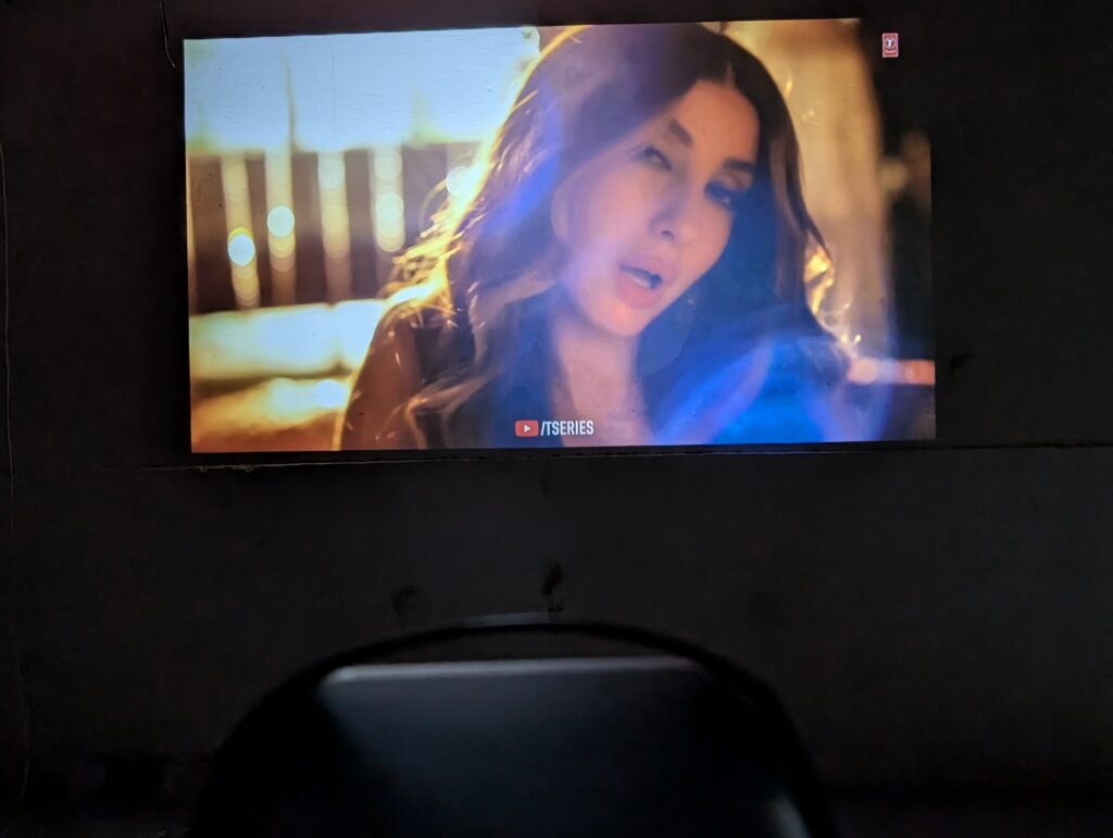 Wanbo ToGo Pro Review – A Portable Projector with a Built-In Battery and Google TV 19 Wanbo ToGo Pro Projector 14